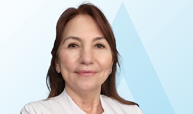 Alzheimer, ilk belirtilerden yaklaşık 20 yıl önce başlıyor!